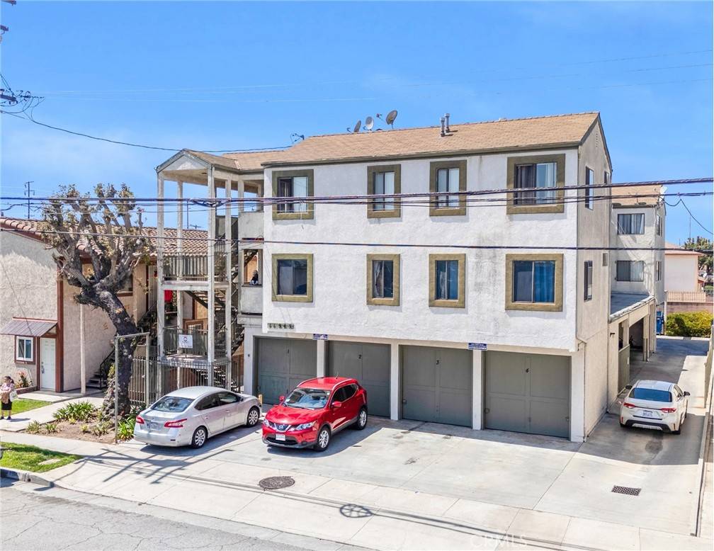 Hawthorne, CA 90250,11943 Grevillea AVE