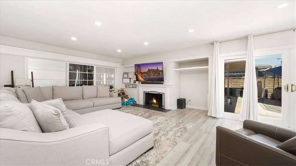 San Bernardino, CA 92404,763 Val Mar DR