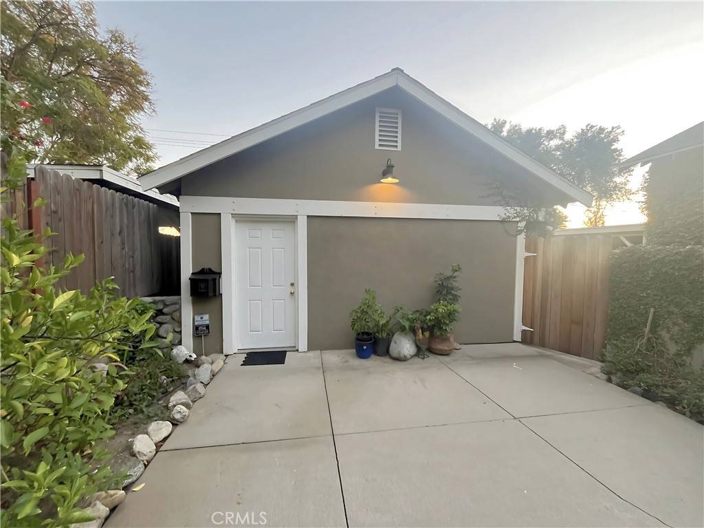 Ontario, CA 91764,614 E I ST #2