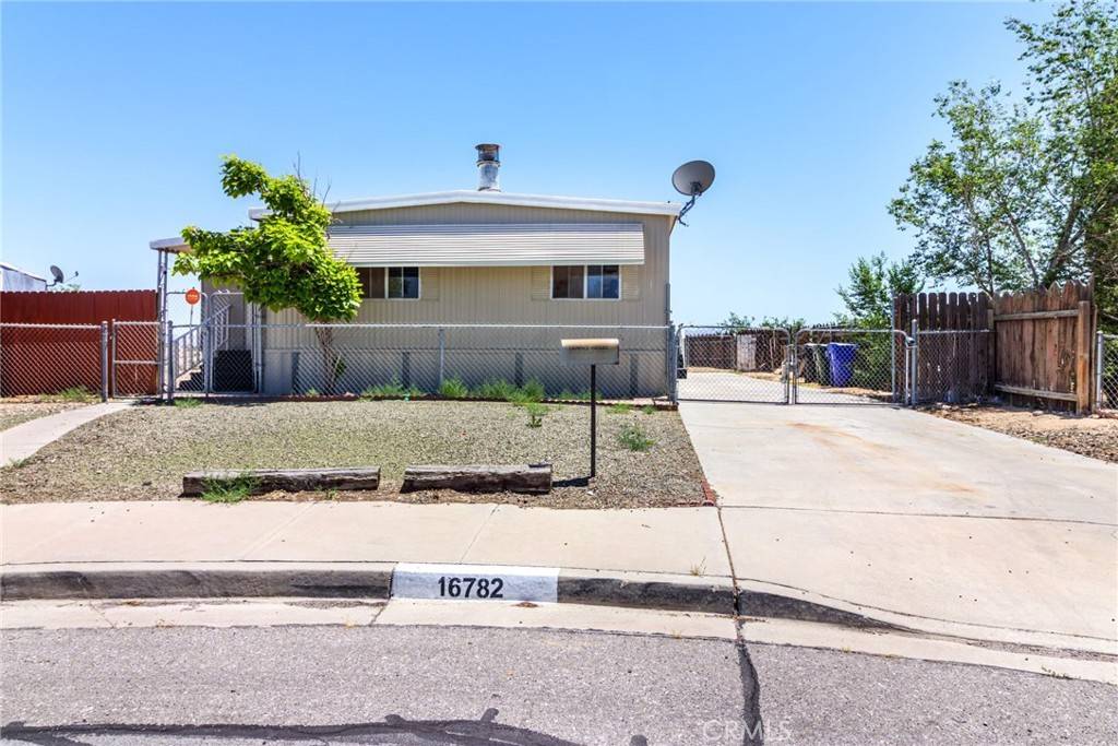 Victorville, CA 92395,16782 Pebble Beach CT
