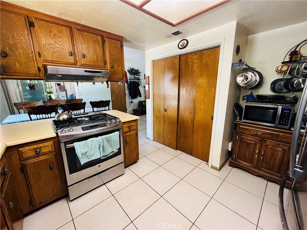 20930 Wren ST Apple Valley, CA 92308