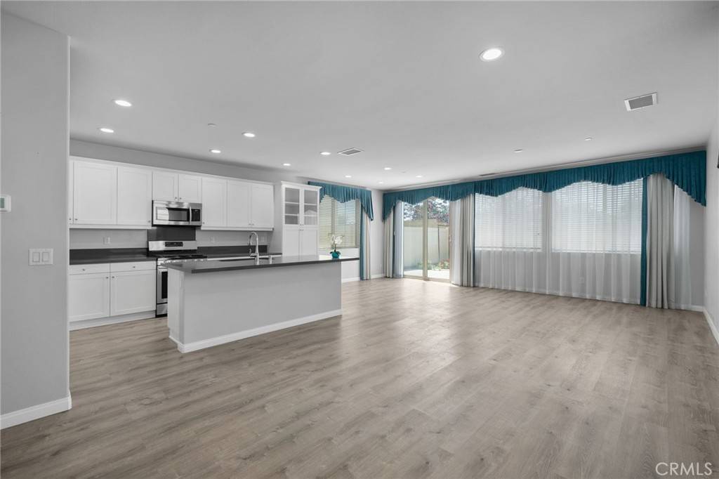 Ontario, CA 91762,3170 E Painted Crescent ST