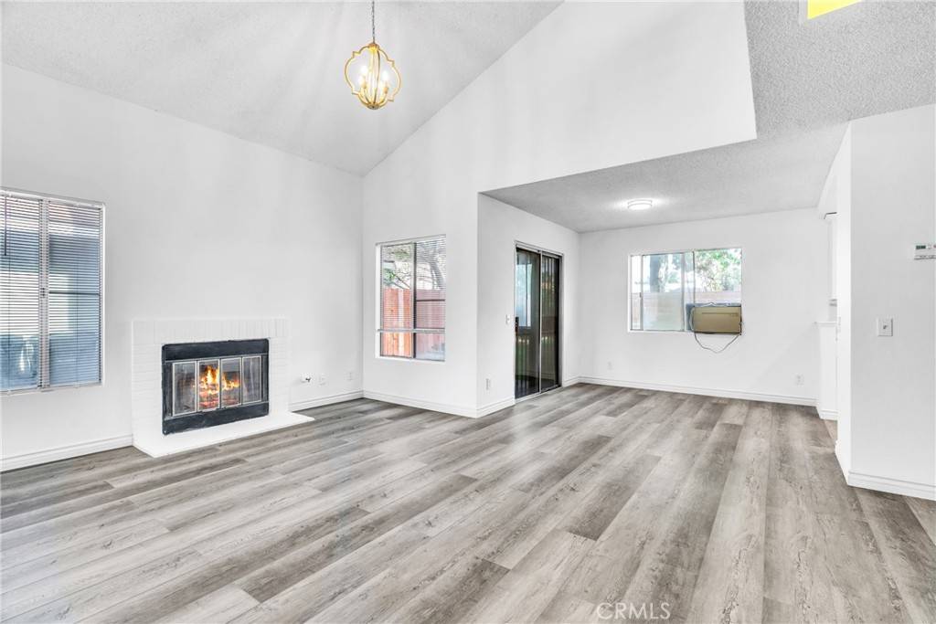 Fontana, CA 92336,15696 Paine ST