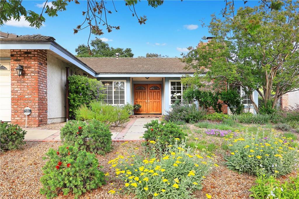 Claremont, CA 91711,2148 Aquinas Avenue