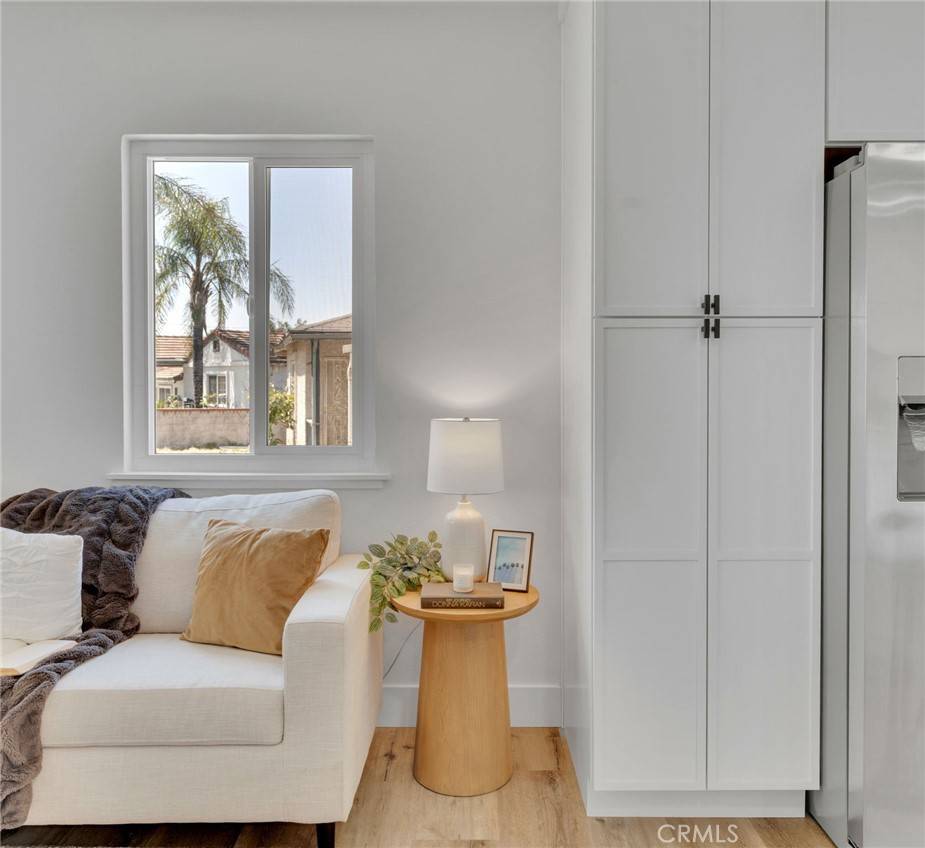 Fontana, CA 92335,8332 Cherimoya AVE