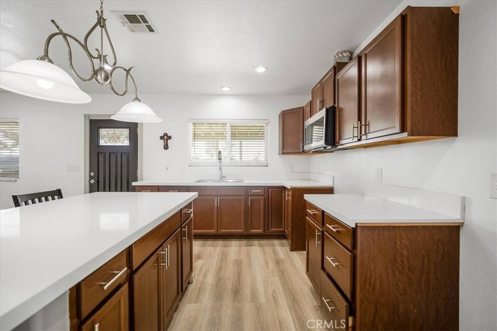 Fontana, CA 92335,14928 Yucca AVE