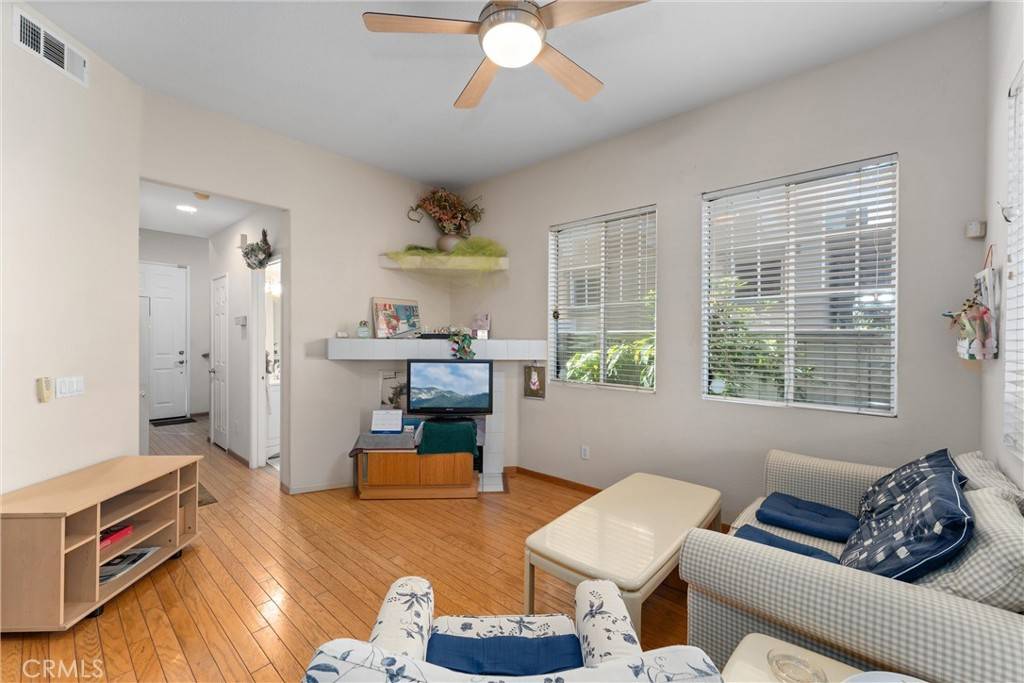 Anaheim, CA 92801,1972 W Blue Violet CT