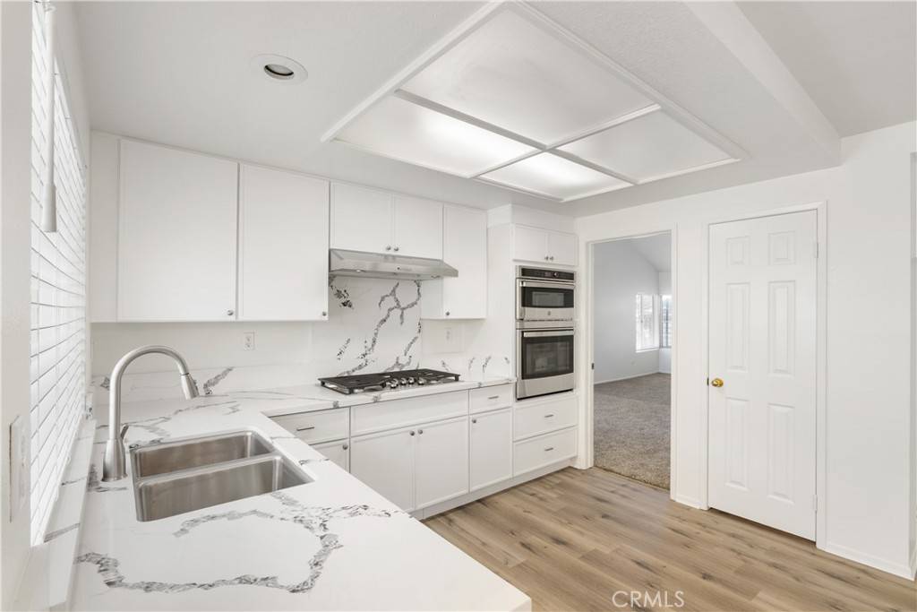 Saugus, CA 91350,21965 Jeffers LN