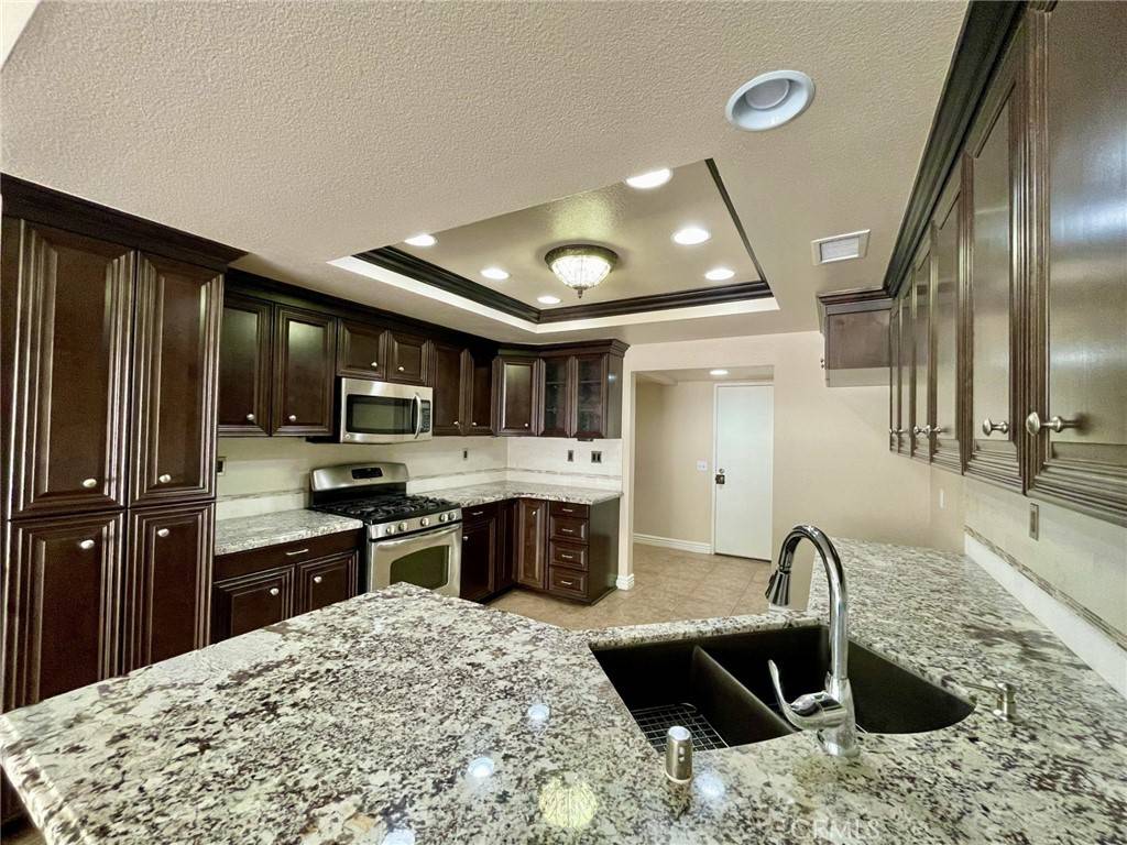 Glendora, CA 91740,1937 Cobblefield WAY
