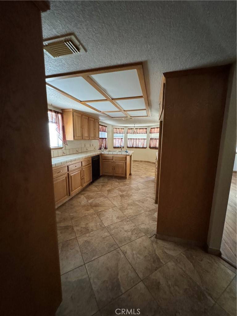 Victorville, CA 92395,18515 Kalin Ranch DR