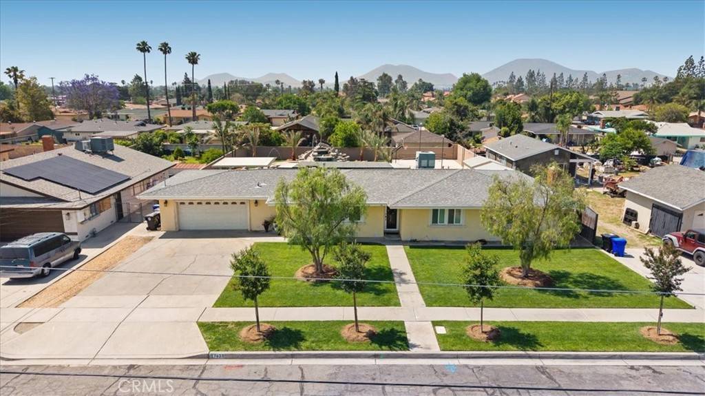 Fontana, CA 92335,17623 Pine AVE