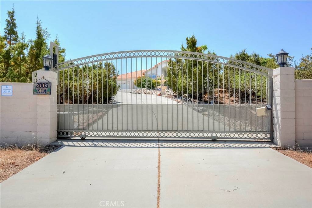 Pinon Hills, CA 92372,2805 2805 Snow Line DR