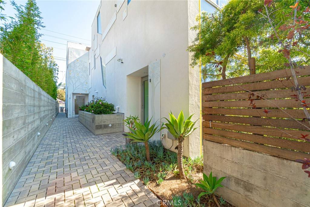 Venice, CA 90291,938 Palms BLVD #2