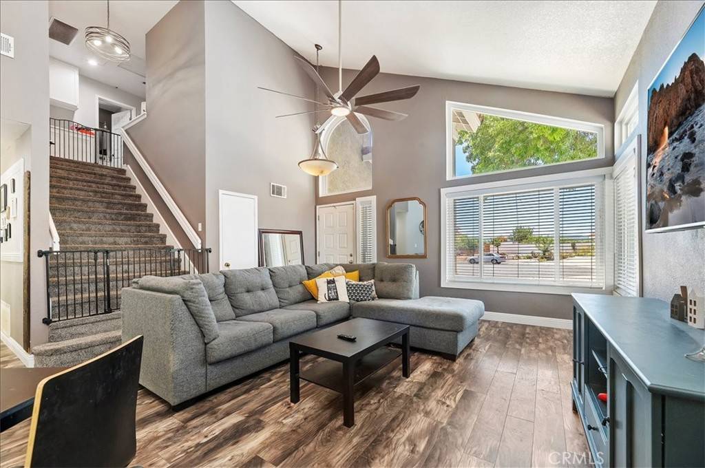 Murrieta, CA 92562,39796 Barcelona