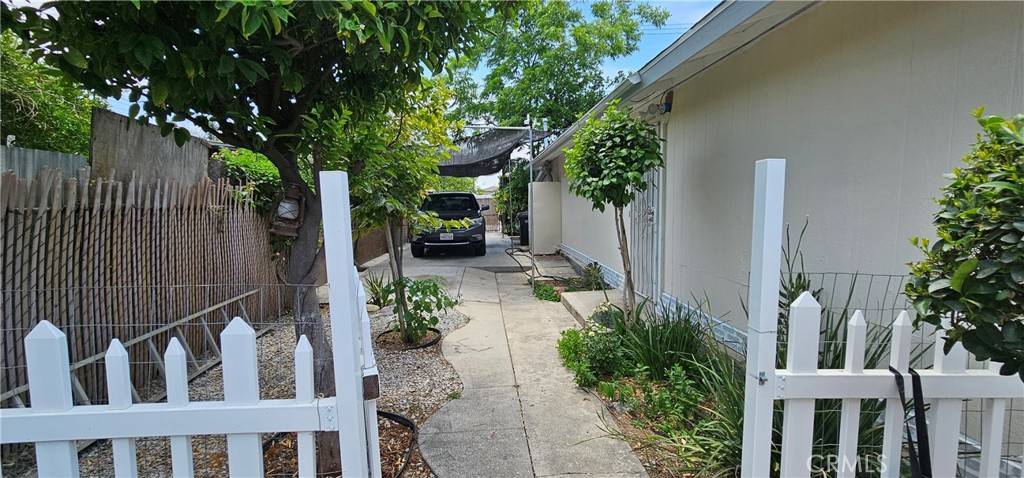 Colton, CA 92324,450 W D ST