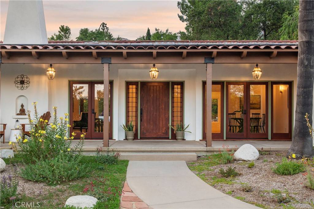 La Canada Flintridge, CA 91011,1247 Journeys End DR
