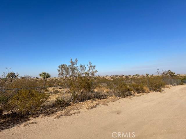 Phelan, CA 92371,0 La Mesa RD