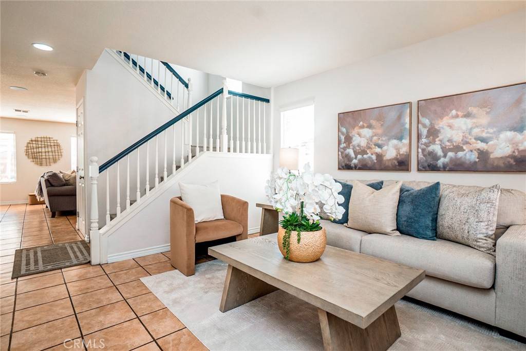 Upland, CA 91786,382 Settlers RD