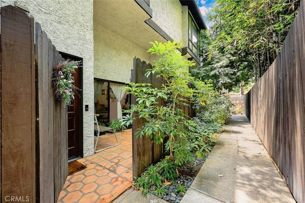 South Pasadena, CA 91030,402 El Centro ST #13