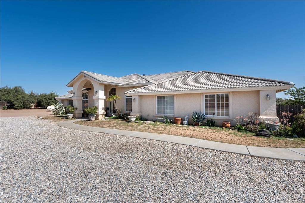 Phelan, CA 92371,9098 Rattlesnake RD