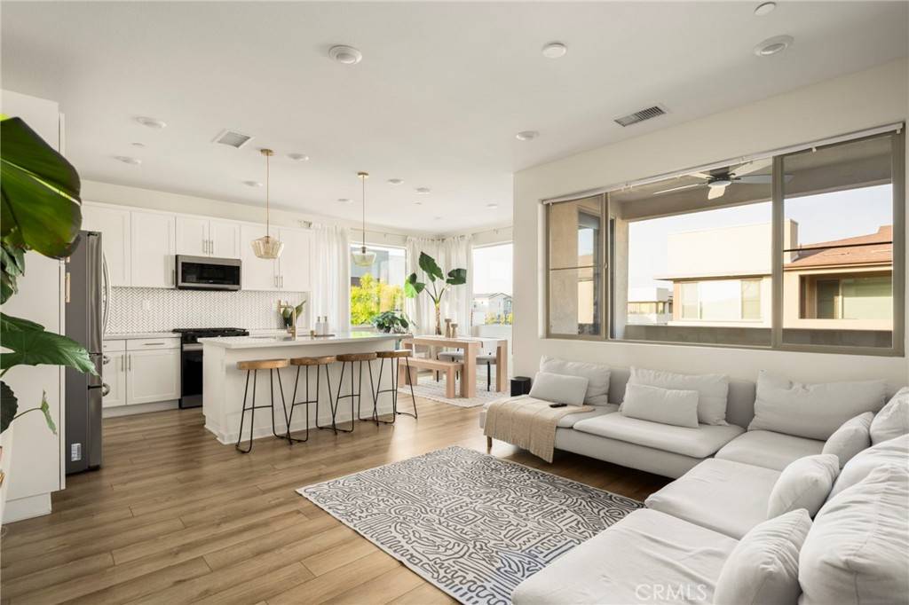 Ontario, CA 91761,3540 E Peckham Paseo #5