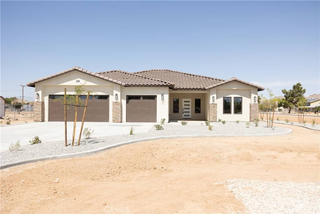 Apple Valley, CA 92307,15640 Cheyenne RD