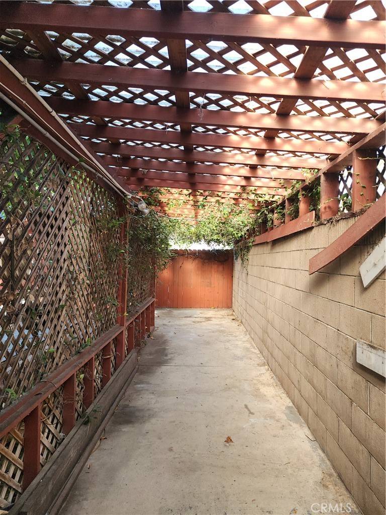 Santa Ana, CA 92706,1150 W Santa Clara AVE