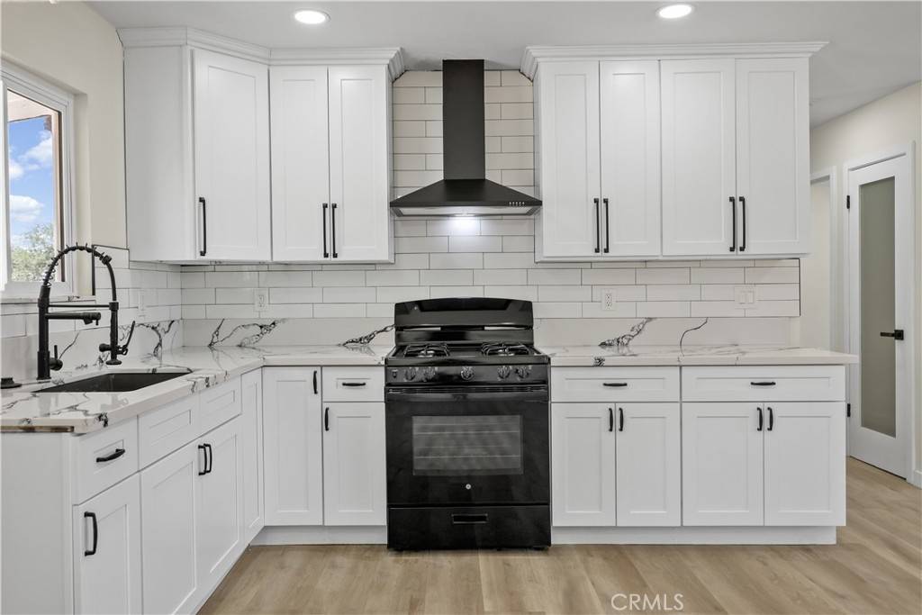 Lancaster, CA 93535,40635 159th ST E