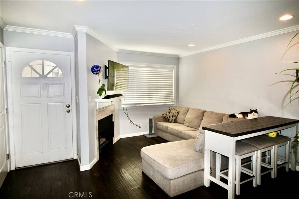 Sylmar, CA 91342,14425 Foothill BLVD #18