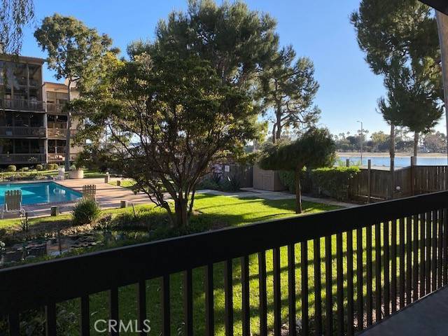 Long Beach, CA 90803,6114 Marina Pacifica DR