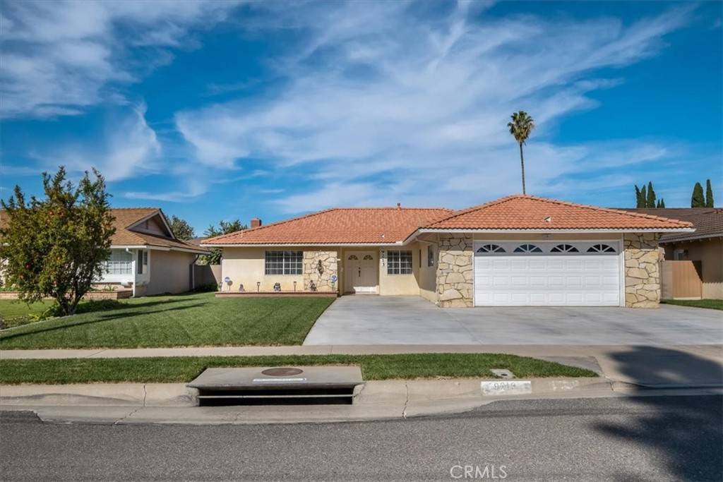 Fountain Valley, CA 92708,9213 Talbert AVE