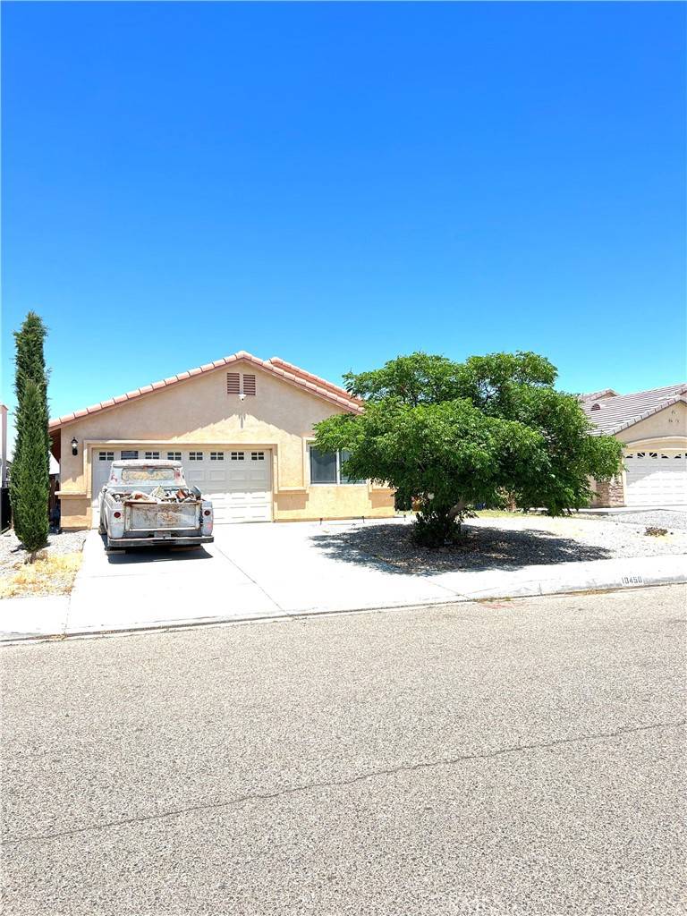 Adelanto, CA 92301,10450 Carmen ST