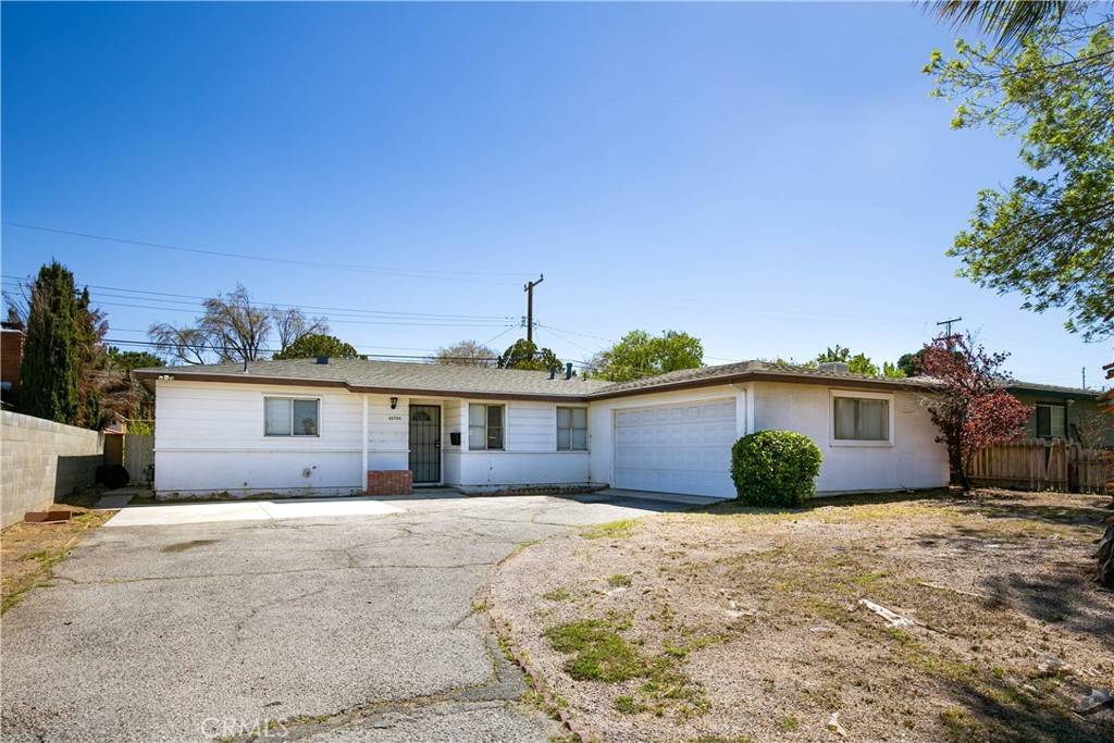 Lancaster, CA 93534,43704 Gadsden AVE