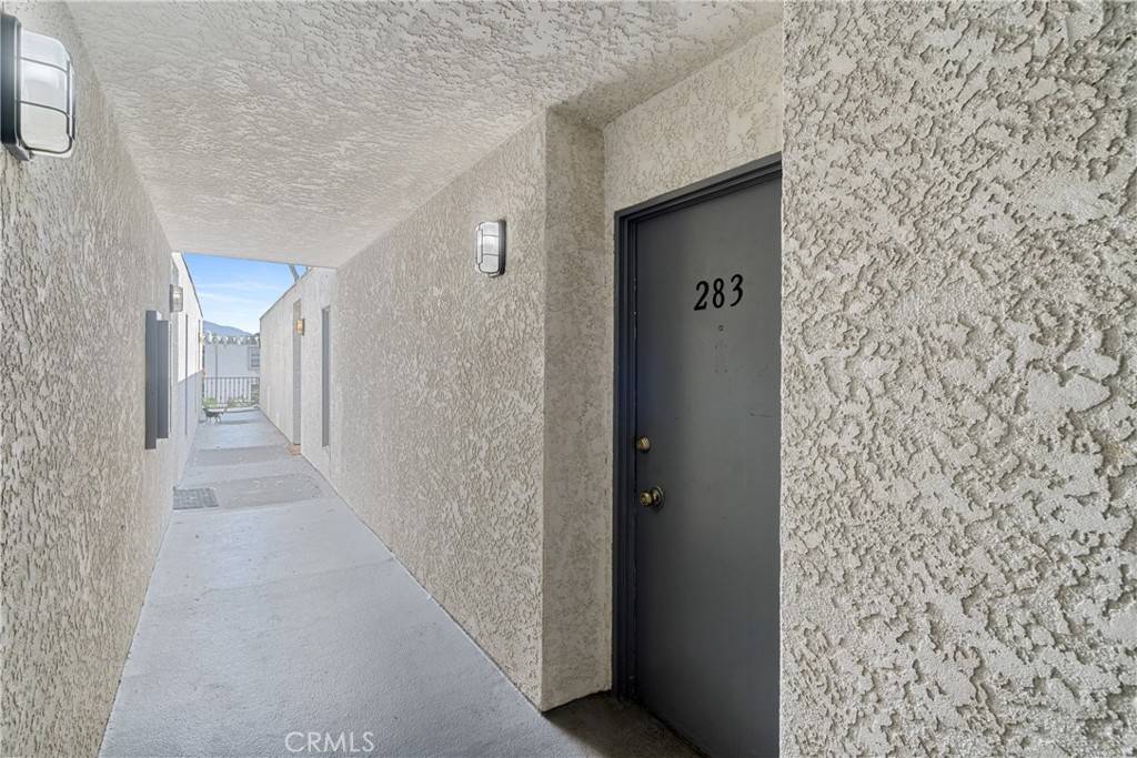 Tarzana, CA 91356,18620 Hatteras ST #283