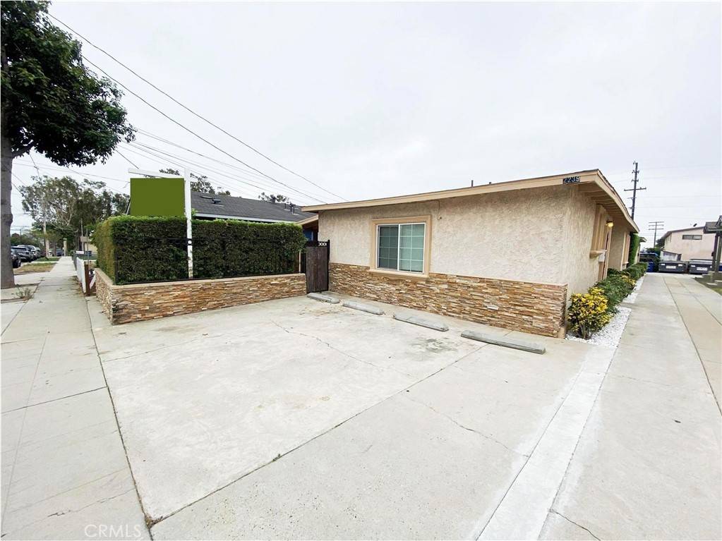 Signal Hill, CA 90755,2239 Gaviota AVE