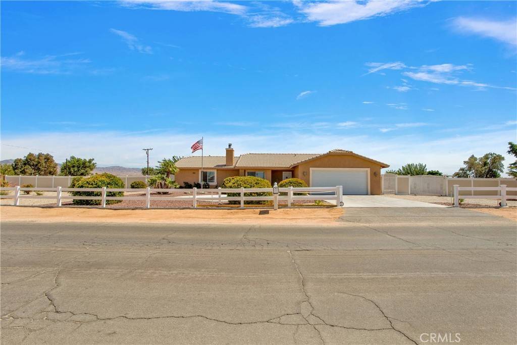Apple Valley, CA 92308,22085 Pahute RD