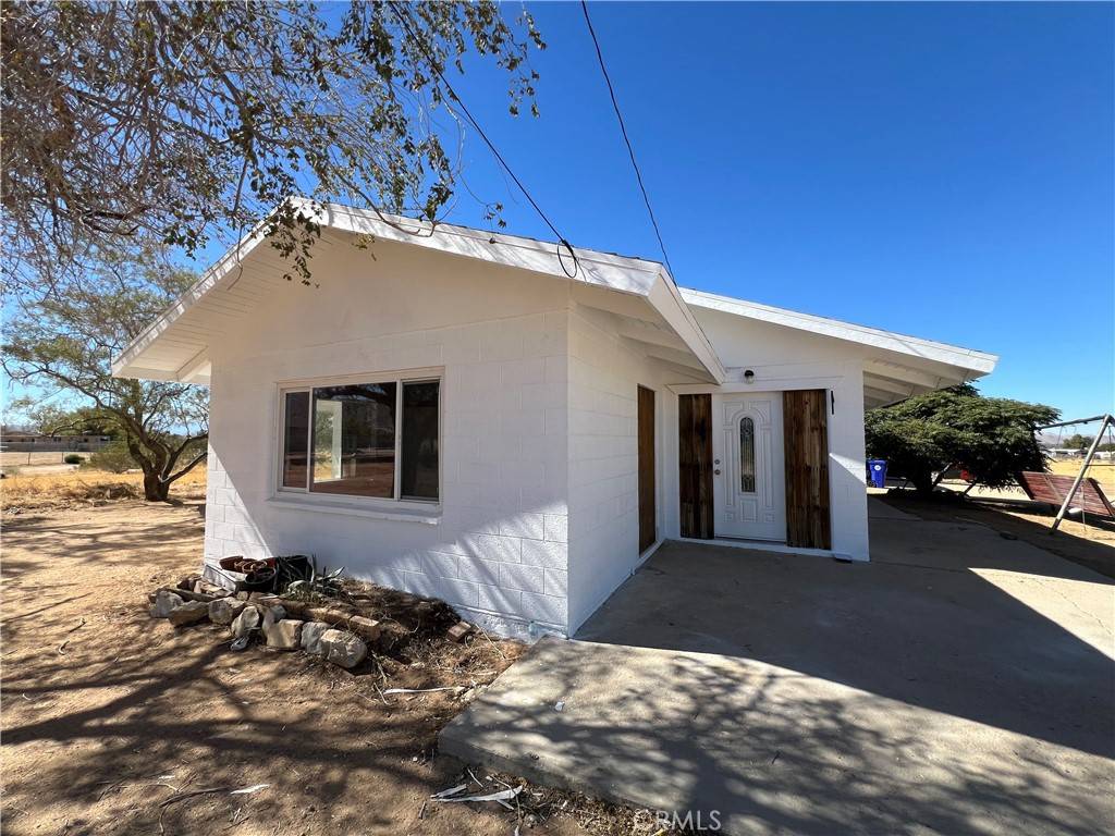 Apple Valley, CA 92308,11012 Matilija RD