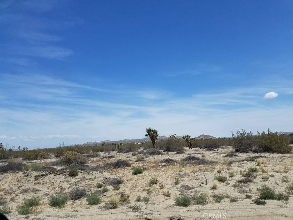 Lucerne Valley, CA 92356,0 East End RD