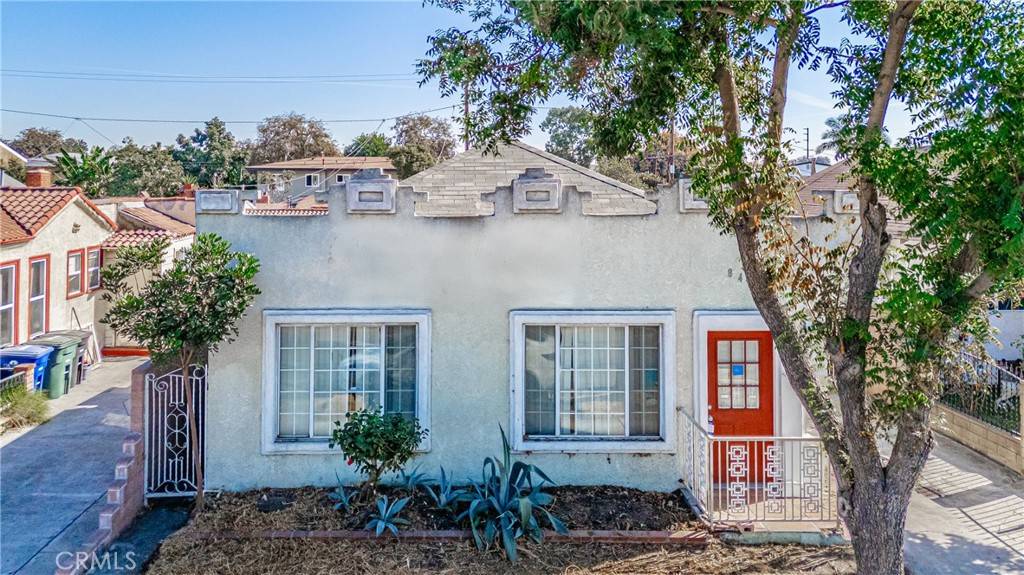 South Gate, CA 90280,8464 California AVE