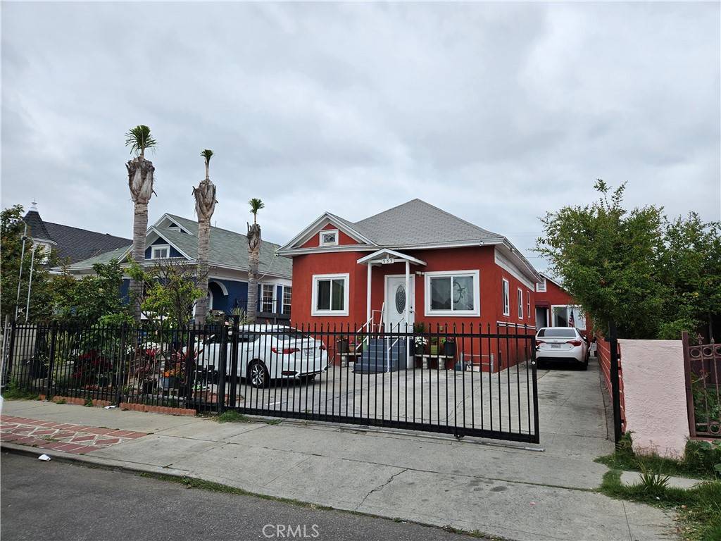 Los Angeles, CA 90011,953 E 22nd ST
