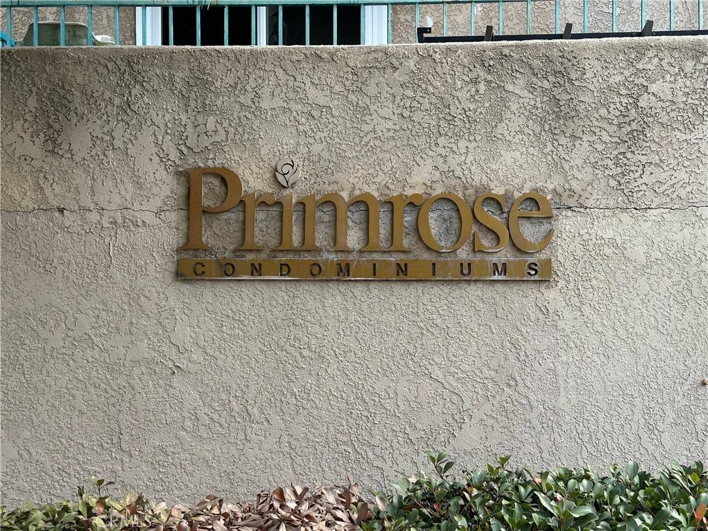 Huntington Park, CA 90255,6100 Rugby AVE #207