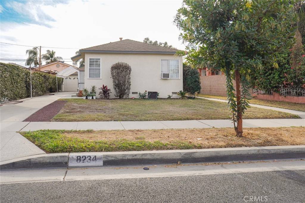 Downey, CA 90242,8232 Devenir AVE