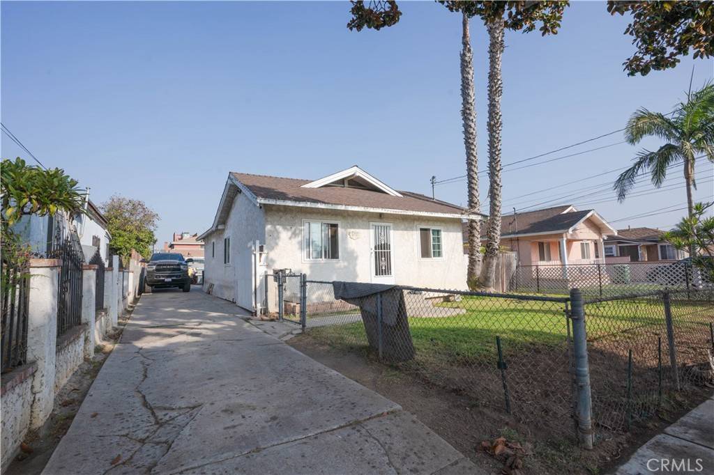 Inglewood, CA 90303,3751 W 106th ST