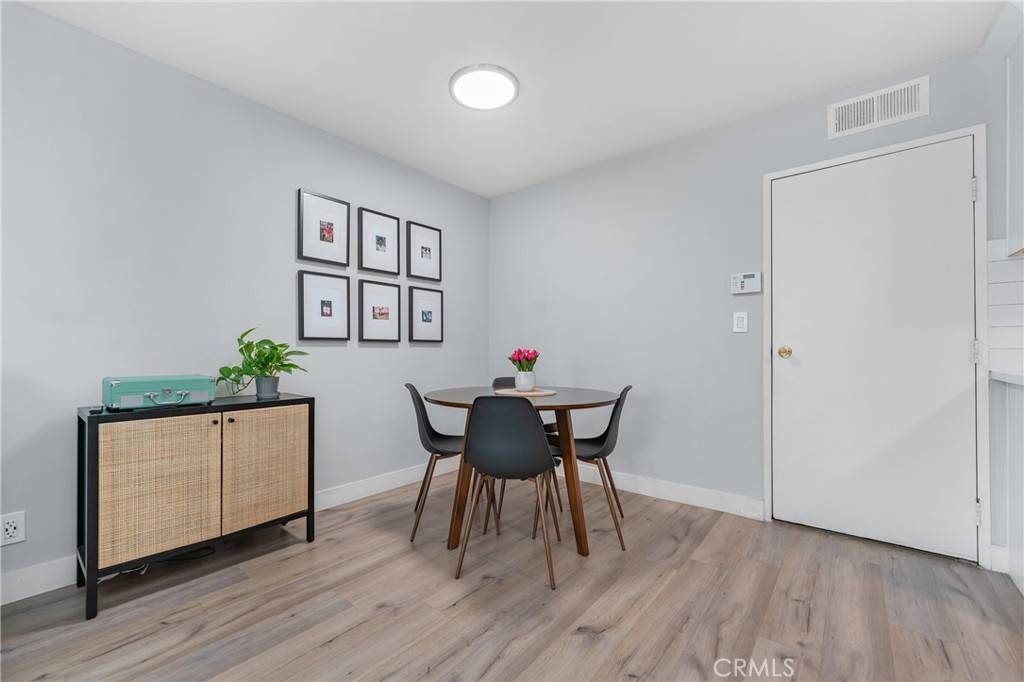 Panorama City, CA 91402,9525 Sylmar AVE #2