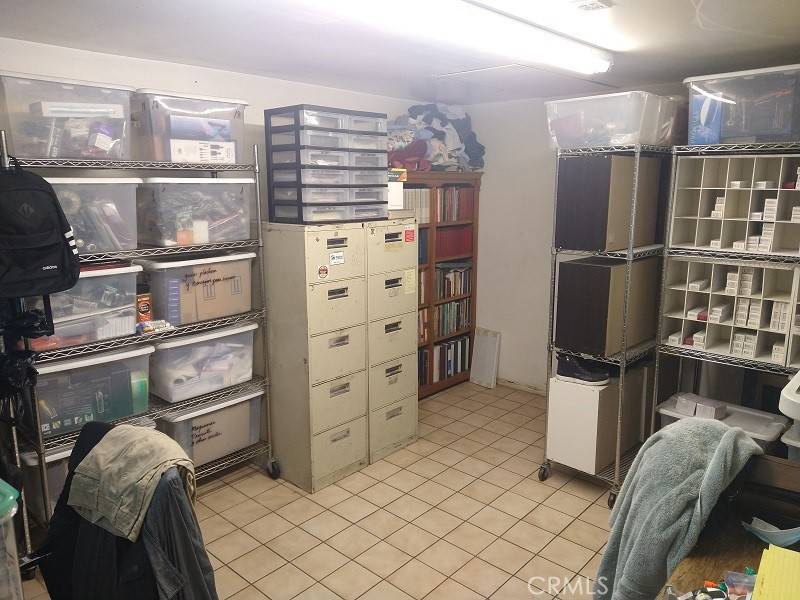 Los Angeles, CA 90058,5741 Holmes AVE