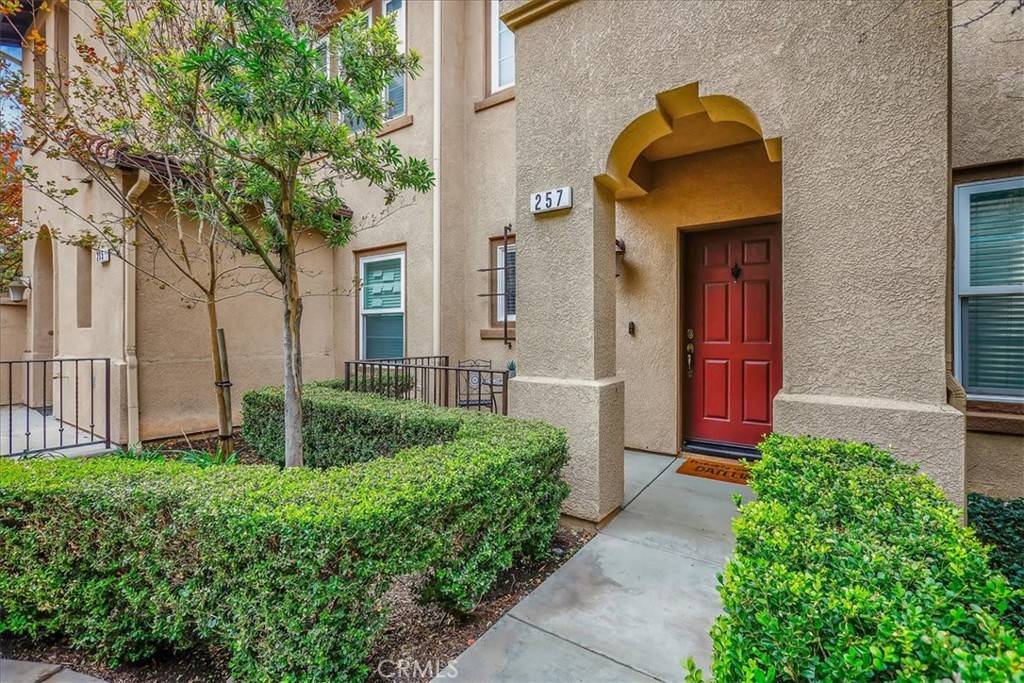 Placentia, CA 92870,257 E Santa Fe CT #7