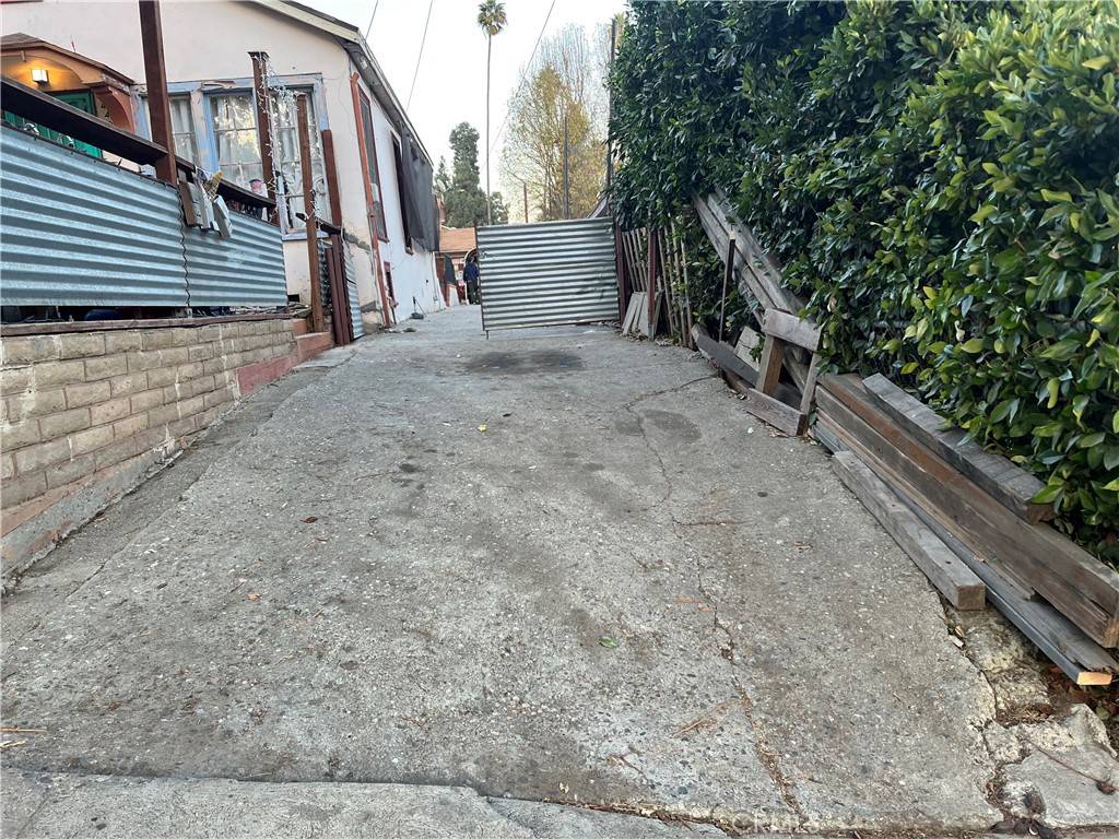 Los Angeles, CA 90032,4407 Turquoise ST