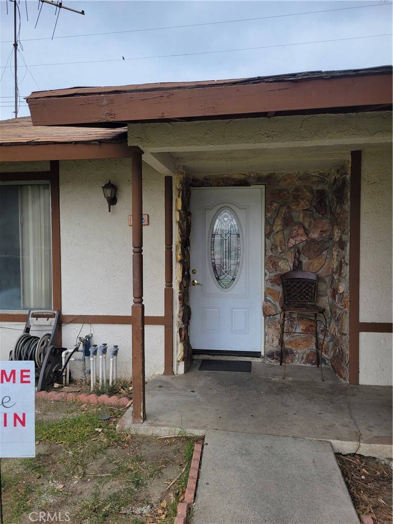 Fontana, CA 92335,9825 Chantry AVE
