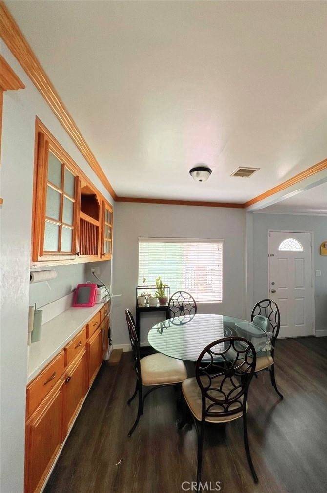 Long Beach, CA 90805,1917 E 61st