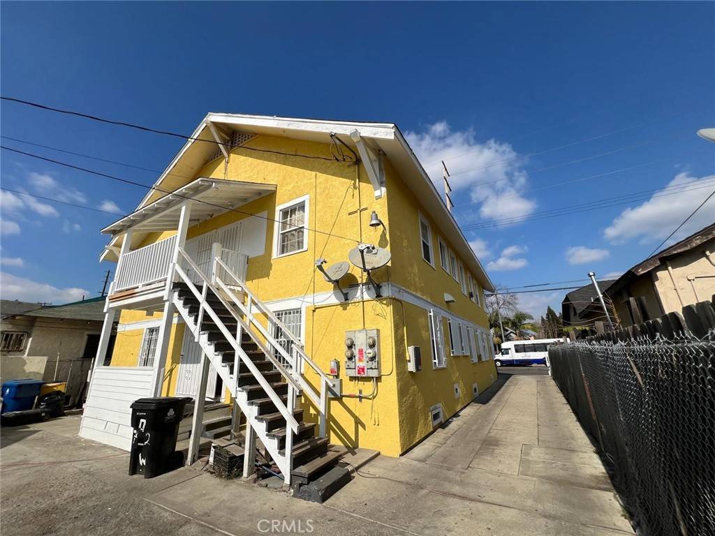 Los Angeles, CA 90037,702 W Vernon AVE